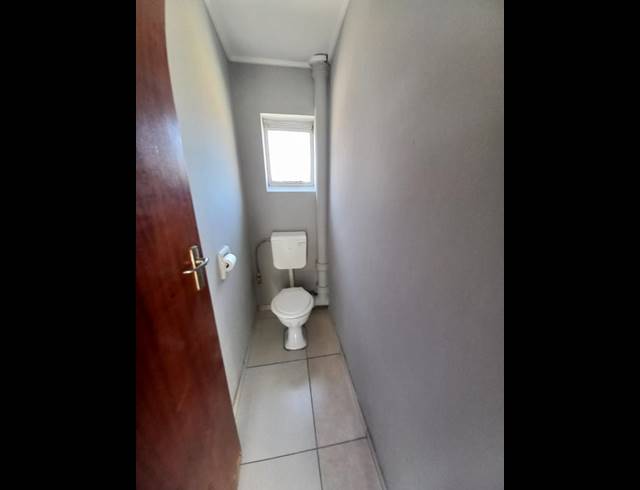 3 BEDROOM TOWNHOUSE FOR SALE IN SASOLBURG EXT 2
